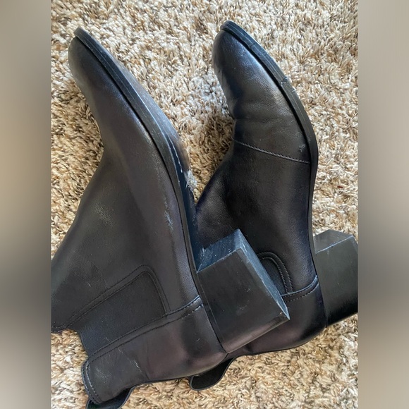 Black Leather Chelsea Boot - Picture 6 of 12